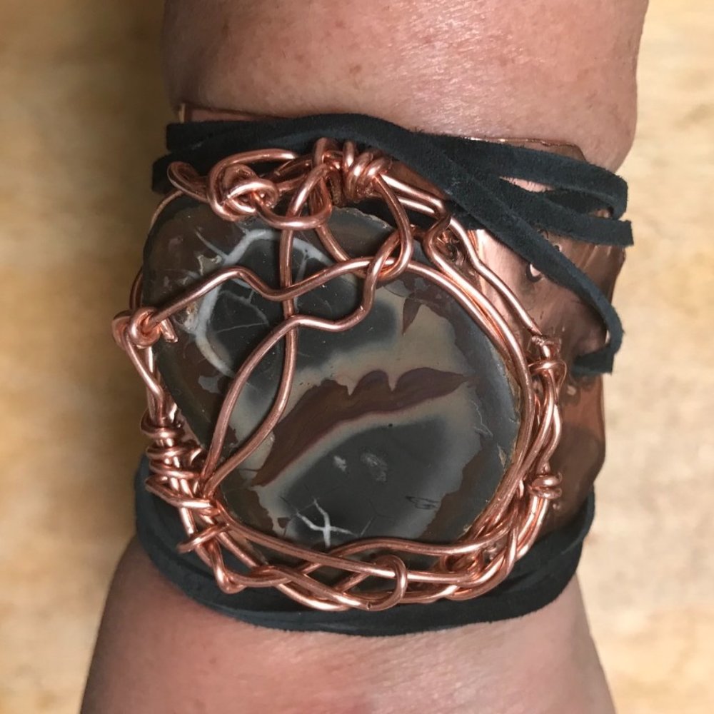 Septarian Dragons Egg Gemstone Brutalist Cuff Bracelet Tie Wrap Copper Suede - Picture 1 of 8
